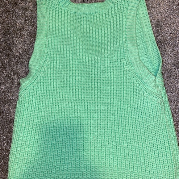 Zara Knit Tank top - Picture 2 of 3